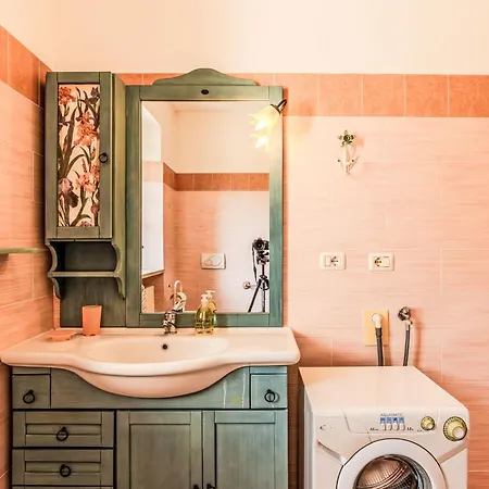 Nyaraló Corte Del Pescatore By Interhome Como