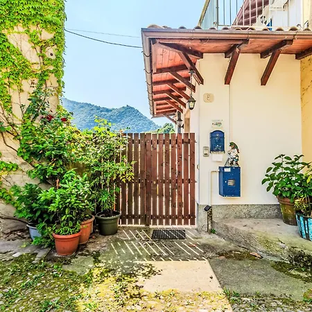 Corte Del Pescatore By Interhome Nyaraló *