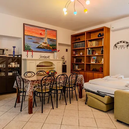 Tatil Evi Corte Del Pescatore By Interhome Como