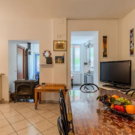 Corte Del Pescatore By Interhome *